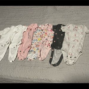 7 Premie Onesies—No Stains!